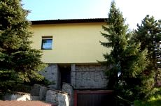 Elewacja wykonana tynkiem akrylowym